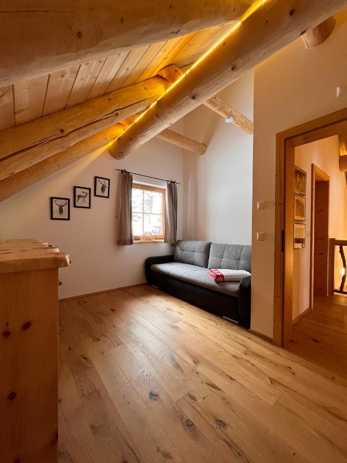 Almzauber Chalets - Haus Enzian Inkl Infrarotliegen 霍赫林德 外观 照片